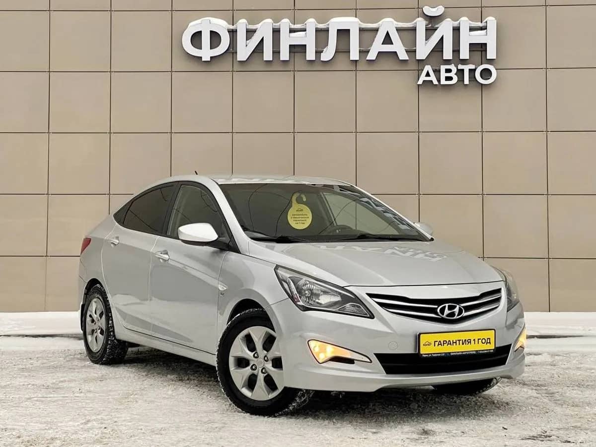 Hyundai Elantra 1.6 AT